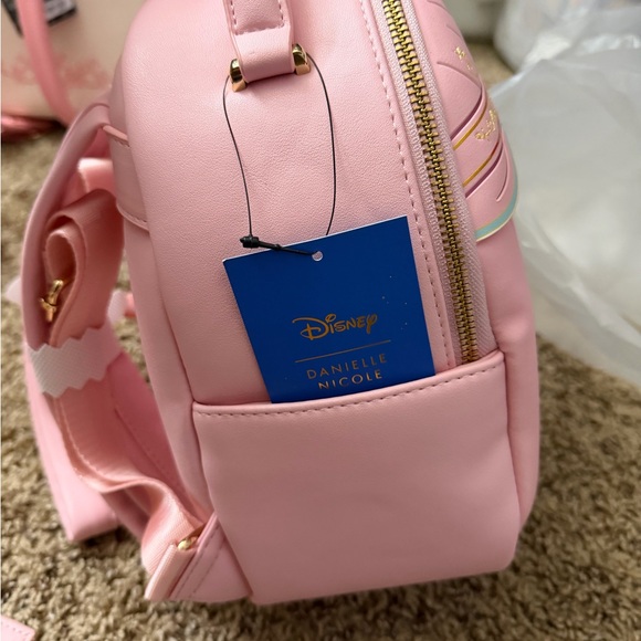 Danielle Nicole Ariel Set - Picture 3 of 5